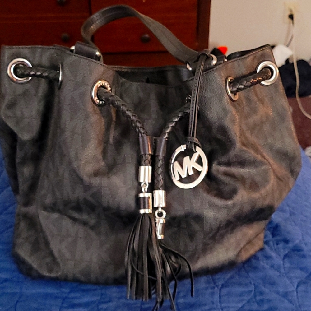 Michael Kors large jet set logo tote